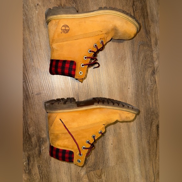 RARE authentic timberland boots checkered red plaid wheat nubuck 7.5 - Picture 5 of 14